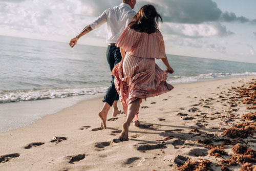 Happy-couple-on-beach